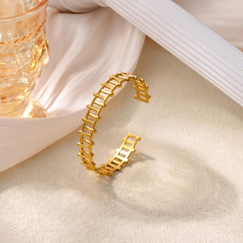Classic Texture Geometric Open Bangle Bracelet For Women Stainless Steel Gold Color Exquisite Cuff Bracelet New Hand Zircon