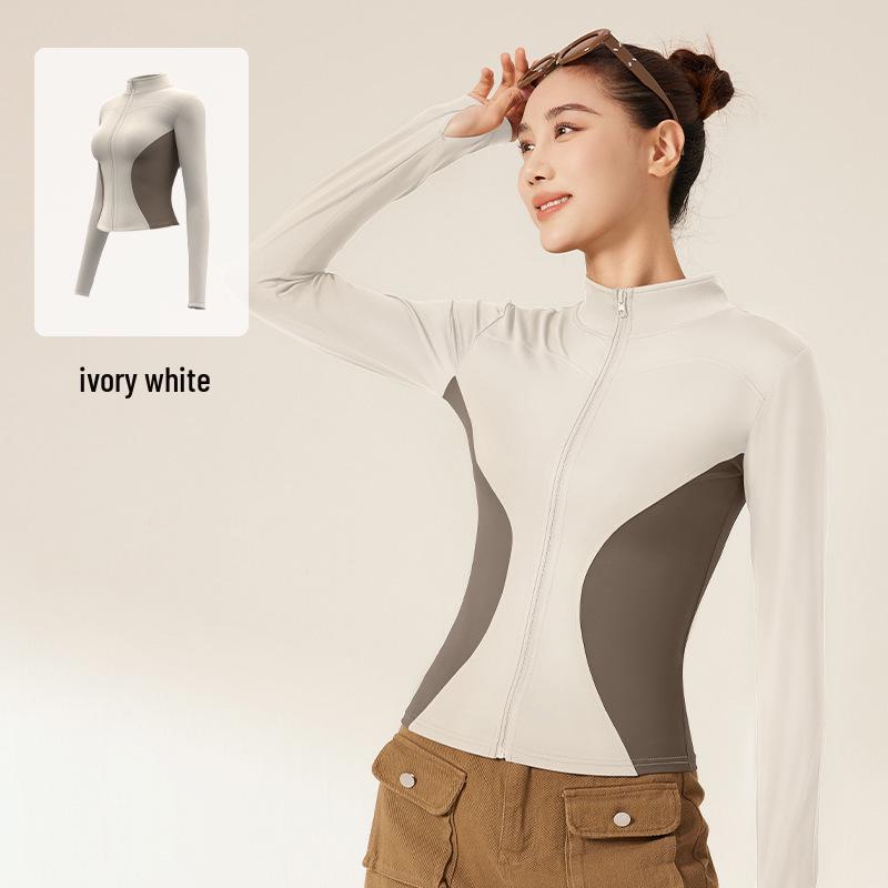 

Женская спортивная куртка с цветными блоками, воротником-стойкой, застежкой-молнией, приталенного силуэта - Дышащая, Высокоэластичная, Прилегающая, С длинным рукавом M