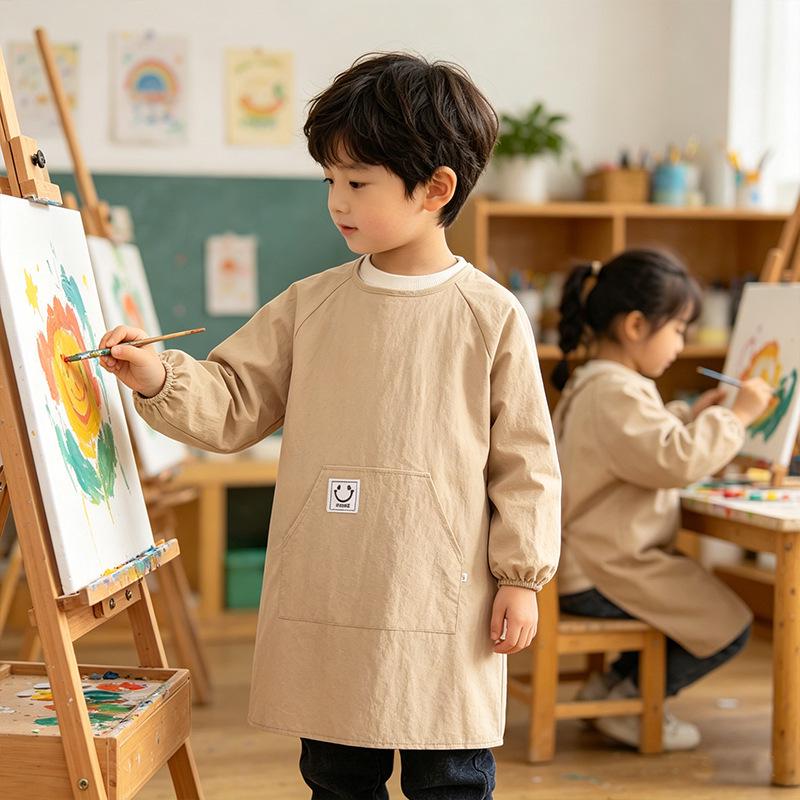 Grembiule impermeabile per bambini e bavaglino per neonati per mangiare o dipingere con stampa del nome personalizzata.