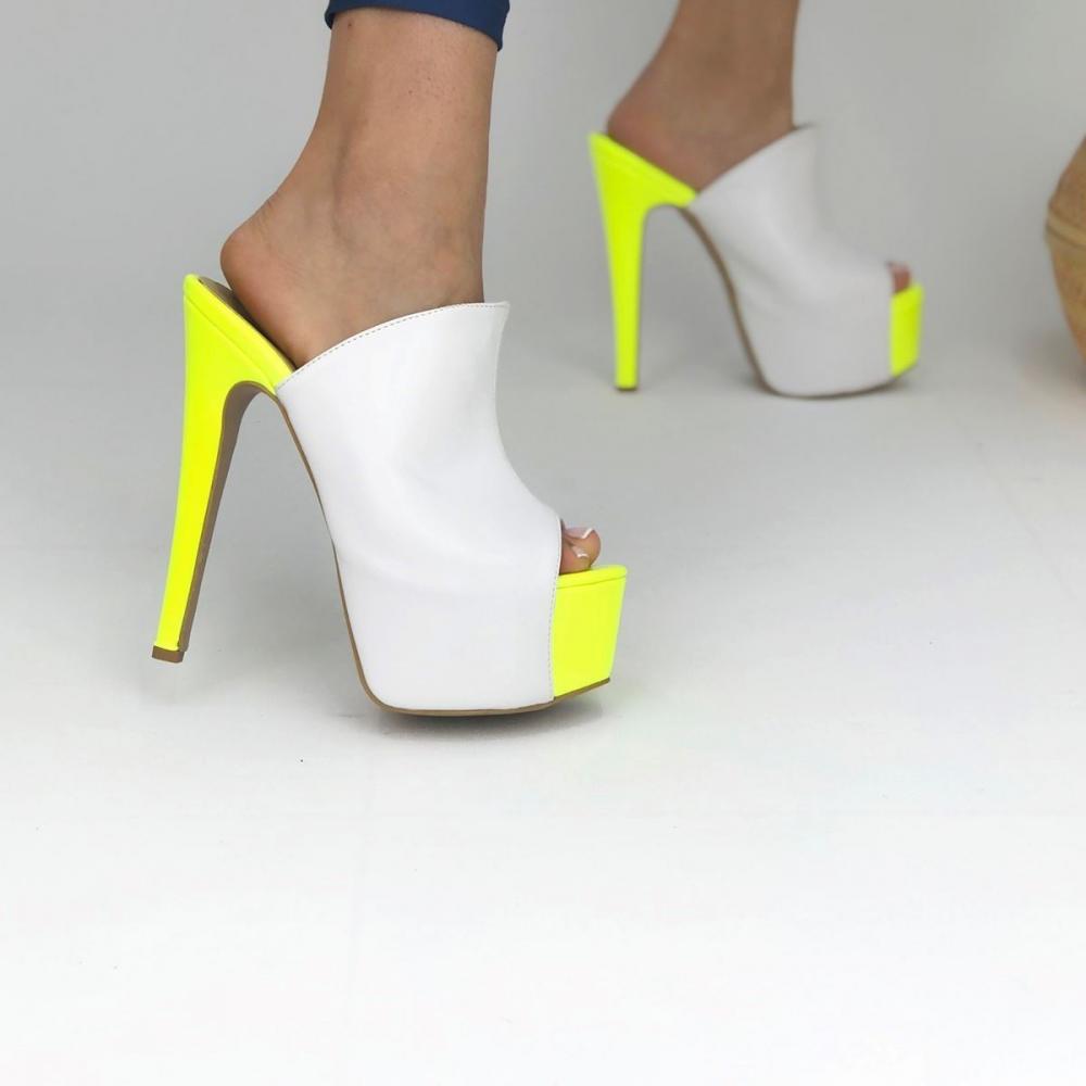 

Женские белые желтые тапочки на каблуке