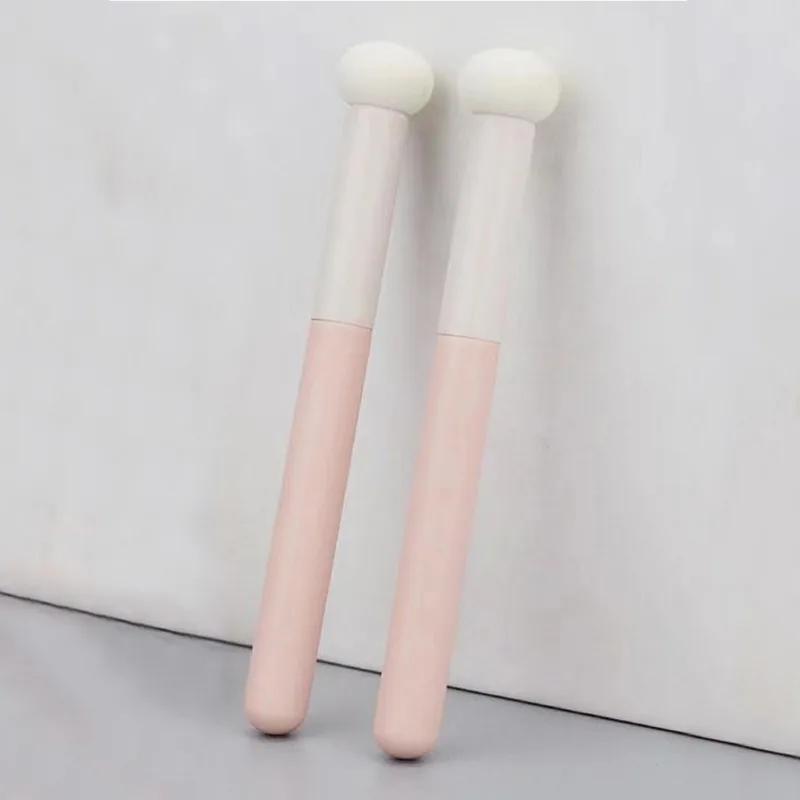 2Pcs Concealer Brush Pink Handle Small Sponge Concealer Makeup Brush Acne Conspirator Brush Beauty Tool Highlight Brush