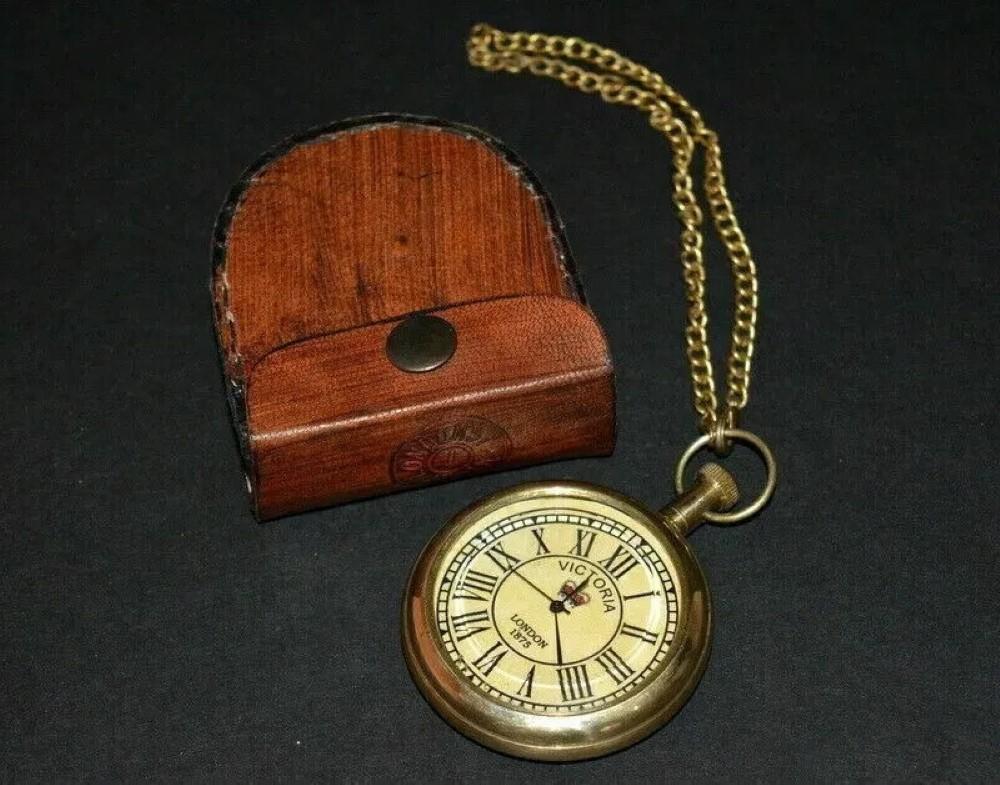 Relógio de Bolso Antigo Vintage Marítimo de Latão Victoria London1875 com Caixa