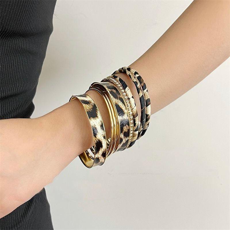 Leopard Print Bracelet for Women, European and American Retro Multi-Layered Stackable Fashion Combination Metal New Style Bracelet Vintage