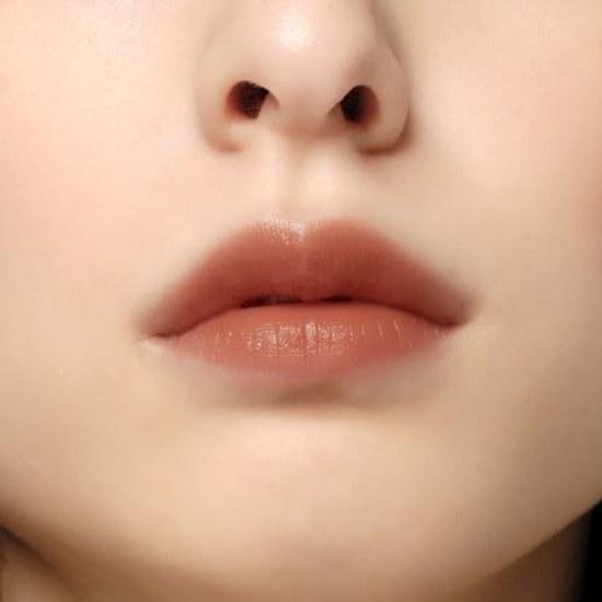 Osaji Nuance Lip Balm Protection Skin-Friendly Sensitive Skin Blends Non-Bulky on Lips Glossy Finish Care Also as Base 3.5g 04 Shiranai