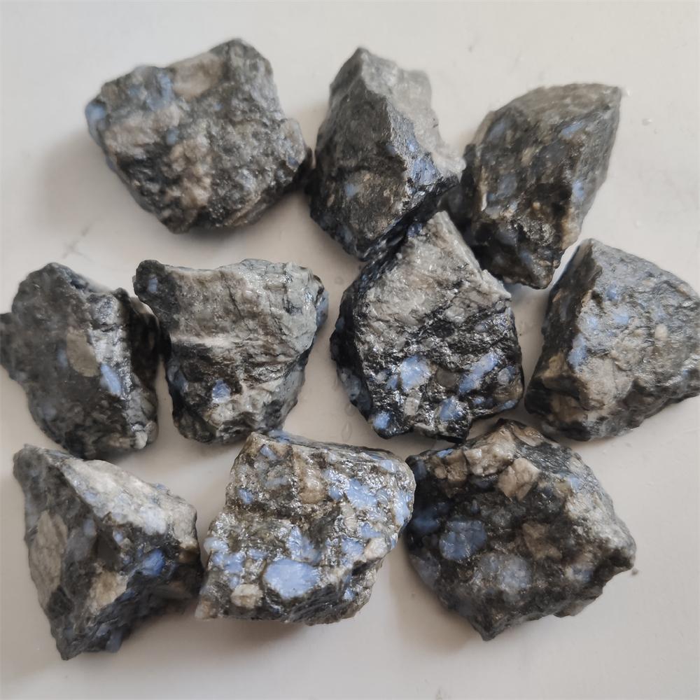 Naturlig glaukofansten Kristall Mineralprover Helande råsten Vacker prydnad för heminredning Energisten