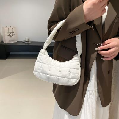 Neue plissierte Wolkentasche Damen Nische Mini Handtasche einfarbig schlichte Achsel-Schultertasche