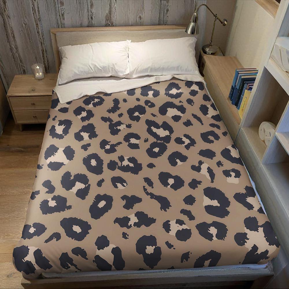 Warm Tan Leopard Print Flannel Blanket Warm Soft Halloween Christmas Couch Warm Cozy Decorative Decor Gift for All Season