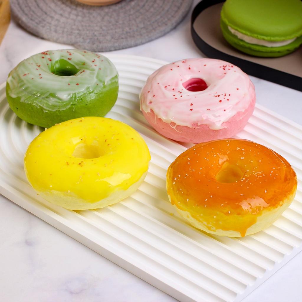 1Pcs Online Celebrity Explosions Soft Fragrant Slow Rebound Jam Doughnut Bread Model Handmade Super Soft Decompression Shooting