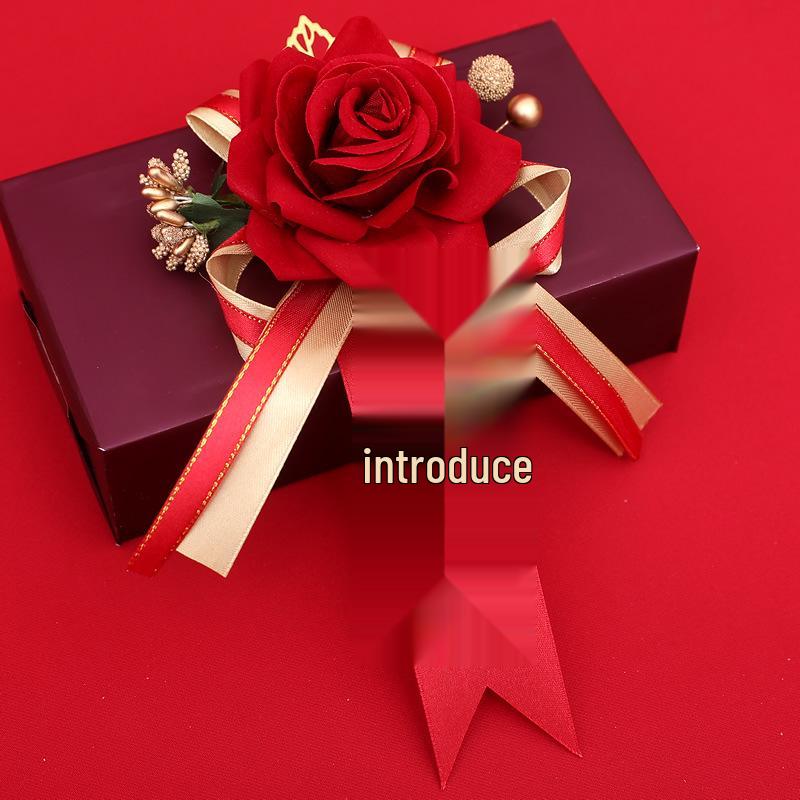 Corsage Wedding Set: Family, Groomsmen & Bridesmaids Boutonnieres for Welcoming Parents.