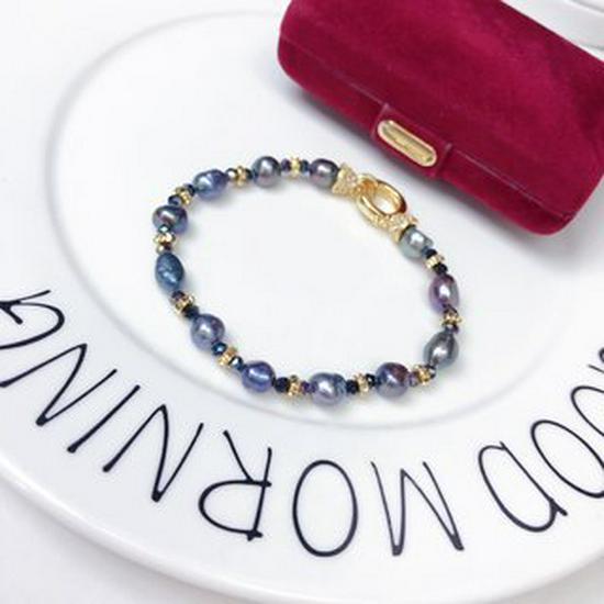 Morandi Colorful Baroque Pearl Bracelet - Elegant Irregular Pearls for Women, Trendy Simple Jewelry.