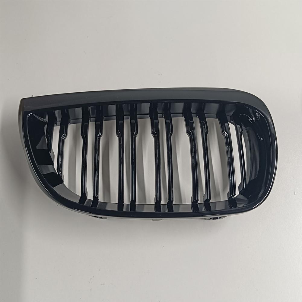 2Pcs Front Bumper Grille Grill 51137077130 Car Front Bumper Grille 51137127228 for BMW E81 E87 1-Series M-Sport Model 2004-2007