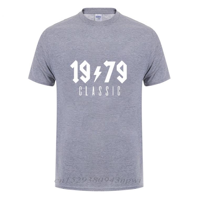 Geboren In 1979 T-shirt Vaderdag Cadeau Grappig 40 Jaar Verjaardagscadeau Voor Papa Echtgenoot Mannen Korte Mouw Ronde Hals Katoenen T-shirt