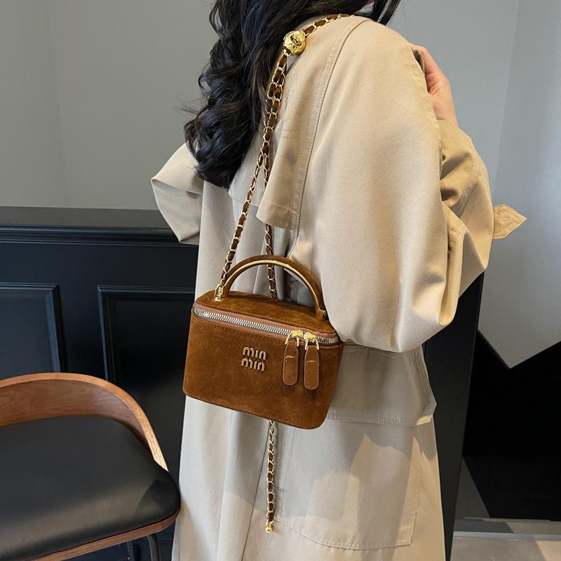 Small fresh and simple commuter shoulder bag PU texture exquisite women's box bag versatile trendy fashion messenger small square bag