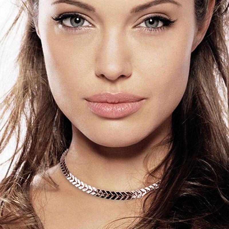 Ожерелье с цепочкой из рыбьей кости и пайетками: Элегантный и модный короткий воротник-стойка