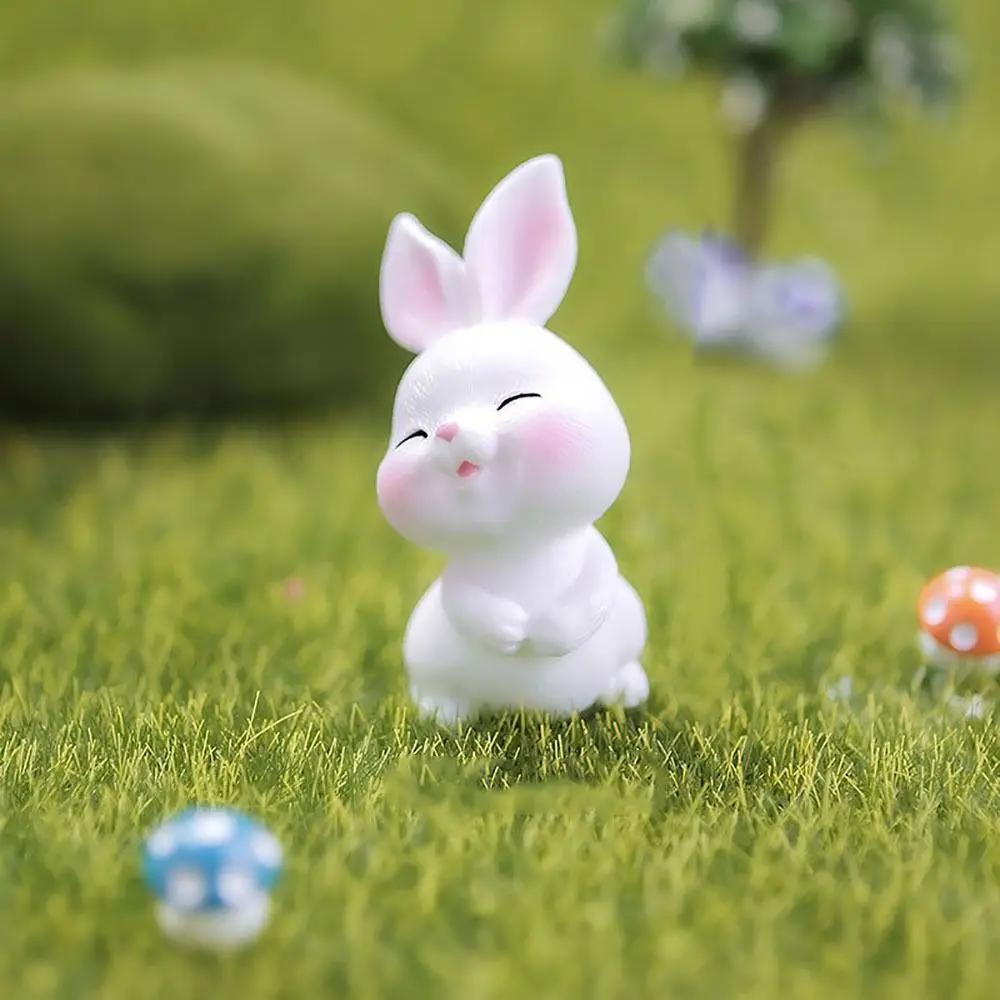 Cartoon Mini Miniature Rabbit Figurine Carrot Bunny Statue Miniature Resin Hare Micro Landscape Easter Dollhouse Decoration