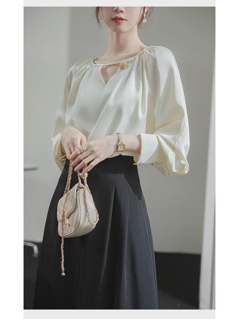 2025 French Apricot Satin Women's Spring Shirt with Unique Slimming Design