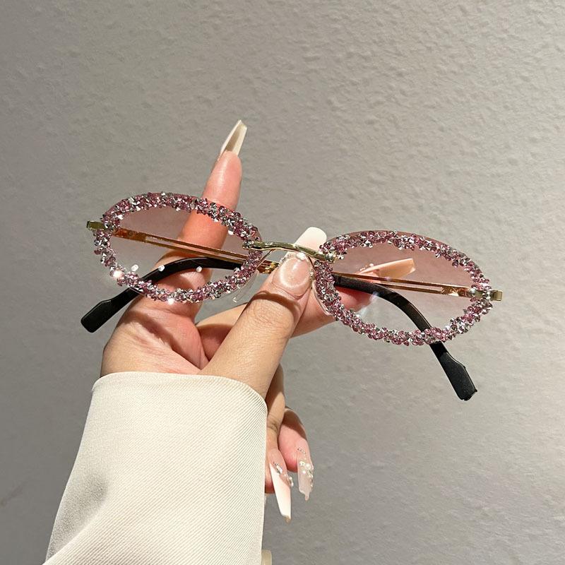 Oval Frame Metal Diamond-encrusted Sunglasses Women's Street Photography High-end Ins Glasses Fashion European and American Trend Sunglasses