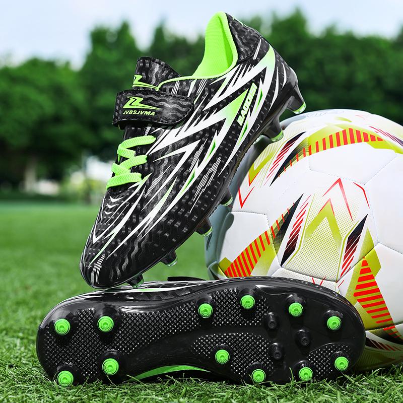 Kids Football Shoes Ultralight Training Fast Futsal Soccer Studded Shoes Outdoor Non Slip Professional Football Field Boots New