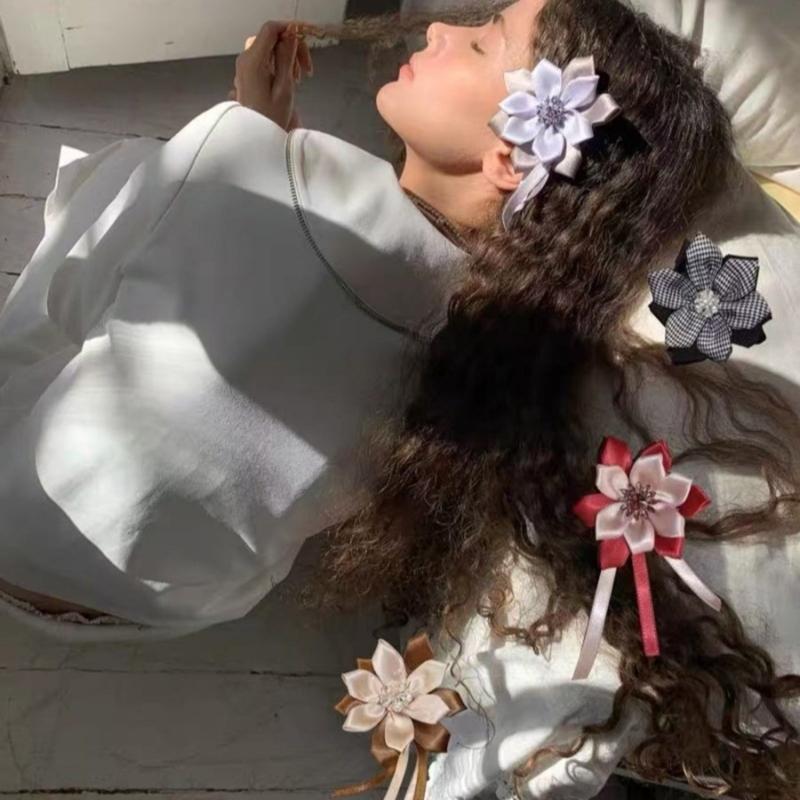 Modifiable Blossomy Hair Clip With Soft Mixed Substance For Women Girls Kids Daily Use And Special Instances
