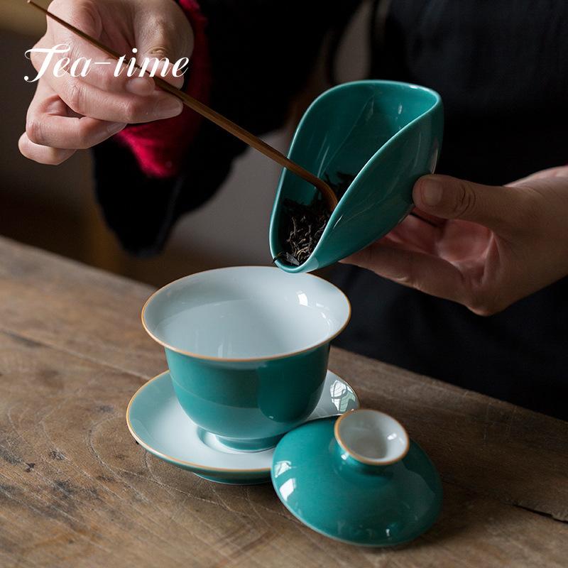 160ml Handmade Turquoise Green Glaze Tea Tureen Jingdezhen Ceramic Large Hand Grab Bow with Lid Tea Maker Gaiwan Kung Fu Tea Set
