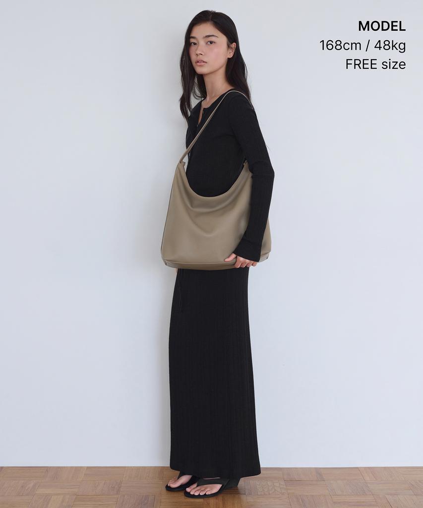 Musinsa Standard Woman Women'S Slouch Shoulder Bag [Taupe]