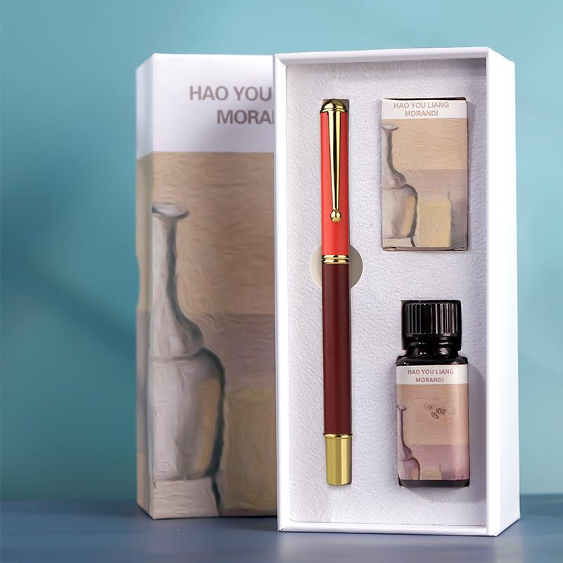 Children's Fine Nib Fountain Pen Set with Engravable Option, Includes Replaceable Ink Cartridges for Student Calligraphy Practice.
