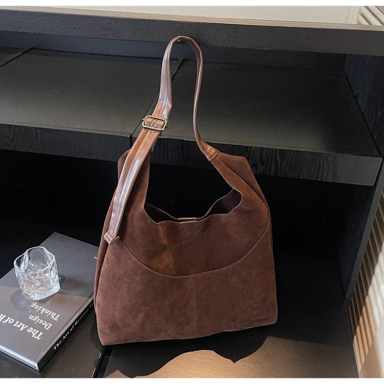 Autumn and Winter Large-capacity Tote Bag Women's Retro Messenger Bag Versatile Single Shoulder Diagonal Span Child and Mother Bag