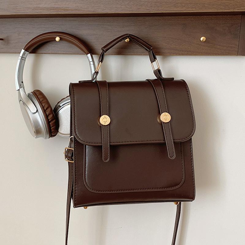 

Большая вместимость модный студенческий стиль простой темперамент осенний иностранный стиль повседневный женский одноплечевой рюкзак