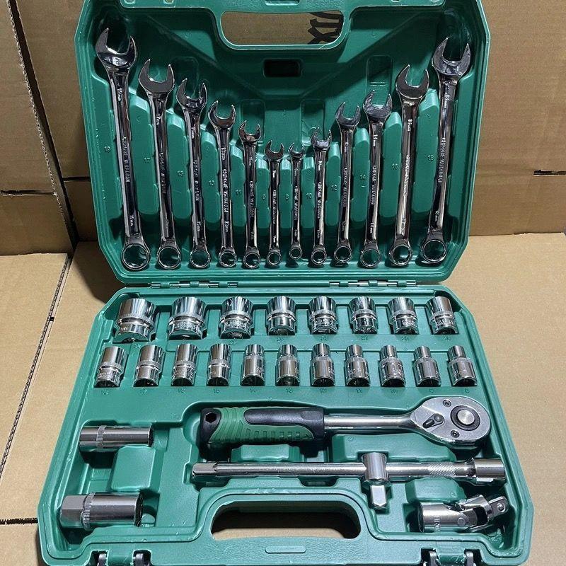 150-Piece Automotive Repair Tool Set: Socket Wrench & Combination Tools for Car Maintenance