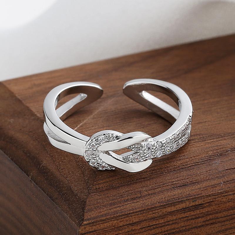 Fashionable Light Luxury Open Adjustable Ring Set for Women - European & American Style, Trendy, Cool, and Unique Personality.
