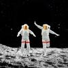 Shoucangjia Scale Figure Miniature Figurine Resin Mini Doll Model Creative Photography Sand Table Scene Prop DIY Landscaping Astronaut Hand-Painted