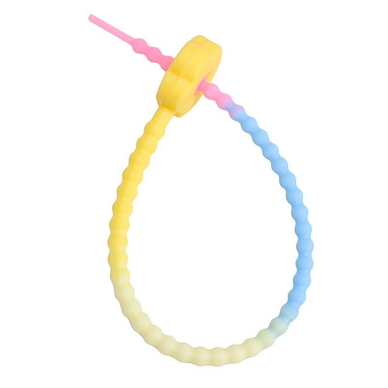2-10Pcs Silicone Plum Blossom Gradient Keychain