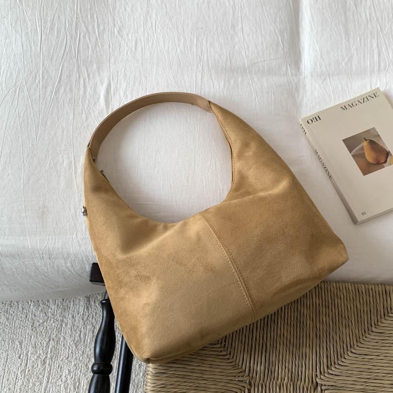 Versatile foreign style niche design dumpling bag 2025 fashion trendy girl new casual retro popular messenger bag bag