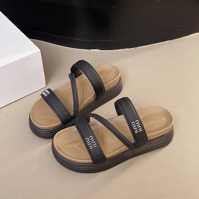 Cool Slippers Women's Summer Wear 2025 New Thick-soled Beach Sandals Lazy Casual Stepping On Shit
