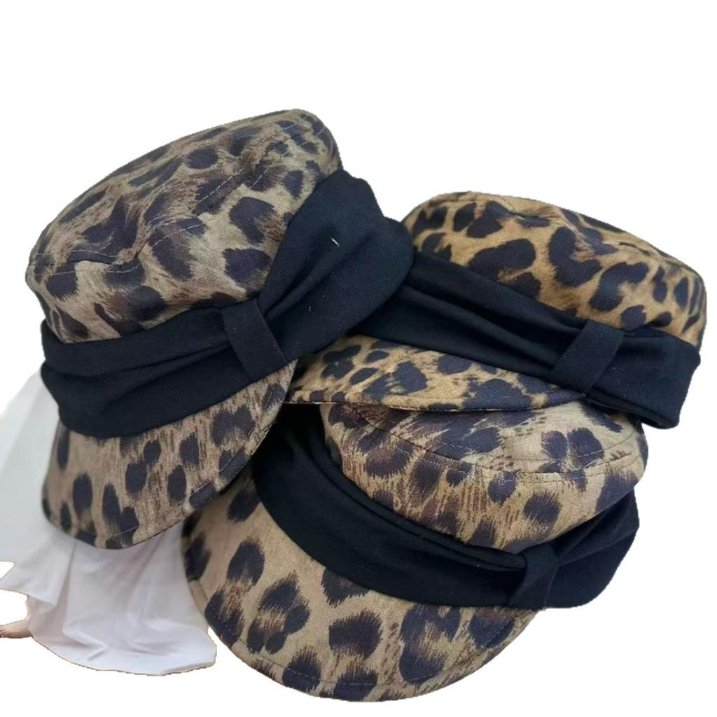 Korean peaked cap early spring new flat-top leopard print equestrian hat women's big head circumference showing face small niche knight hat