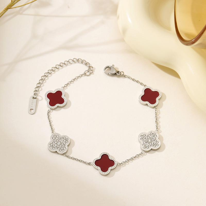 Fashion 18K Four-leaf Clover Bracelet Titanium Steel Light Luxury Senior Sense of Simplicity Fashion Versatile Bracelet
