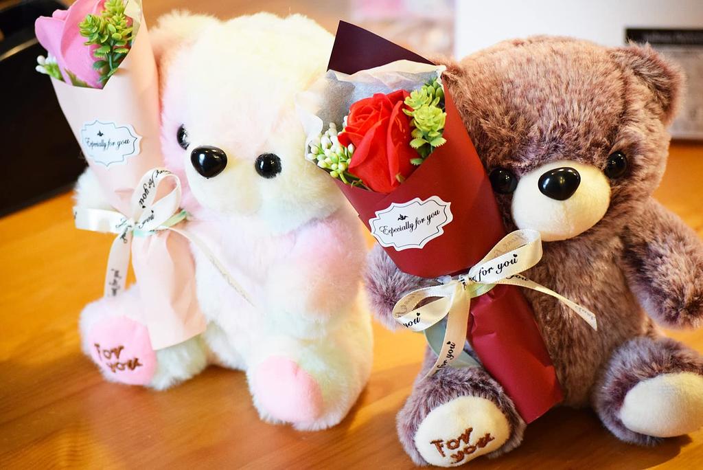 Bouquet di Fiori di Sapone Matsuno Kogyo, Peluche, Fiori di Sapone, Decorazione d'Interni, Regalo (3 Fiori, Rosa Arcobaleno) GM-4754