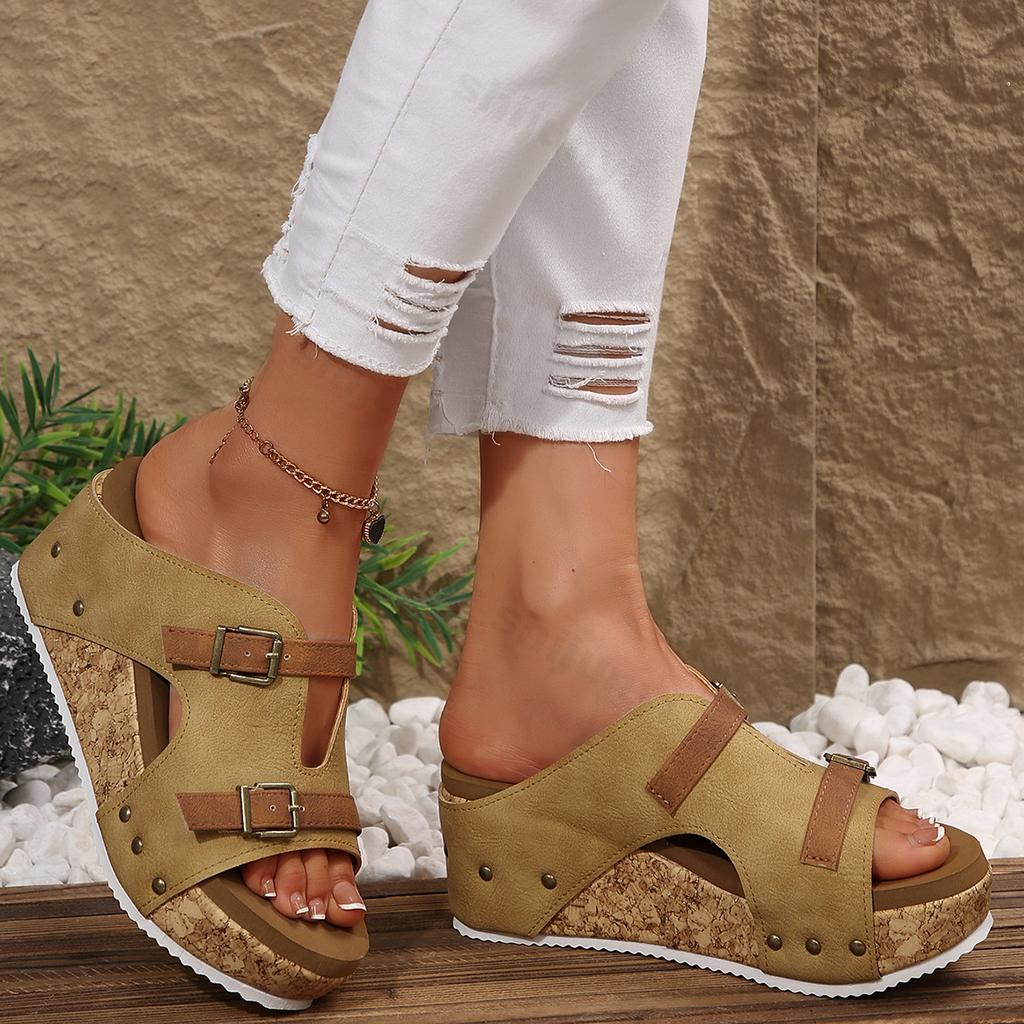 Fashion Women's Thick Sole Sloping Heel Casual Slippers 2025 Summer New Fashion Buckle Strap Outdoor Beach Open Toes Comfortable Sandals