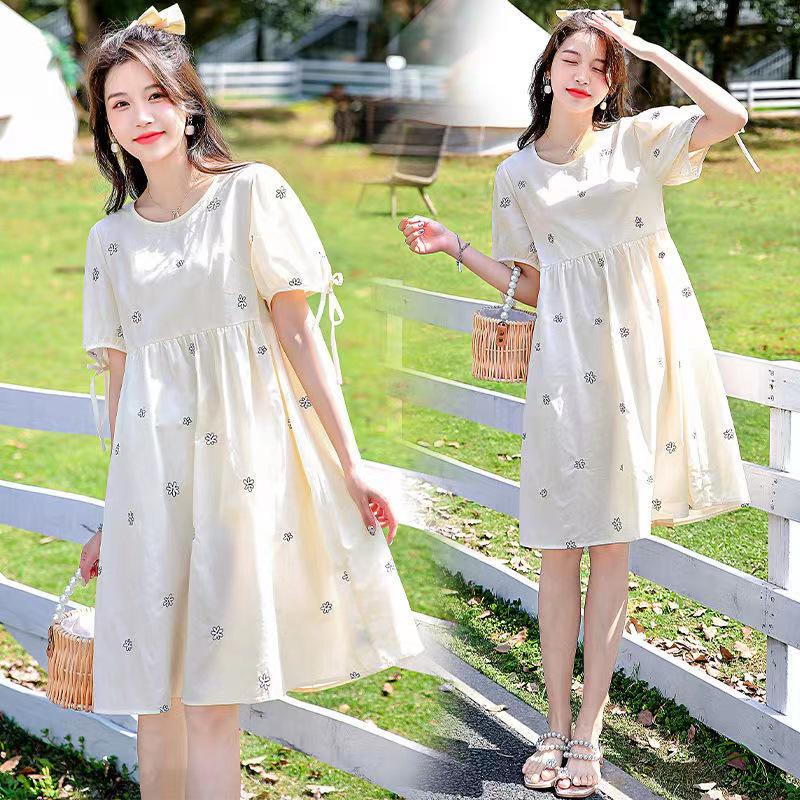 Summer Maternity Print Dress: Stylish Net Celebrity 2022 Collection - Lightweight and Advanced Design.