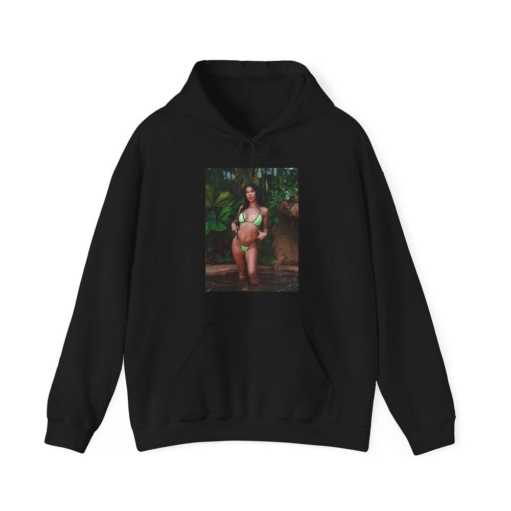 

Cora Jade Hoodie M