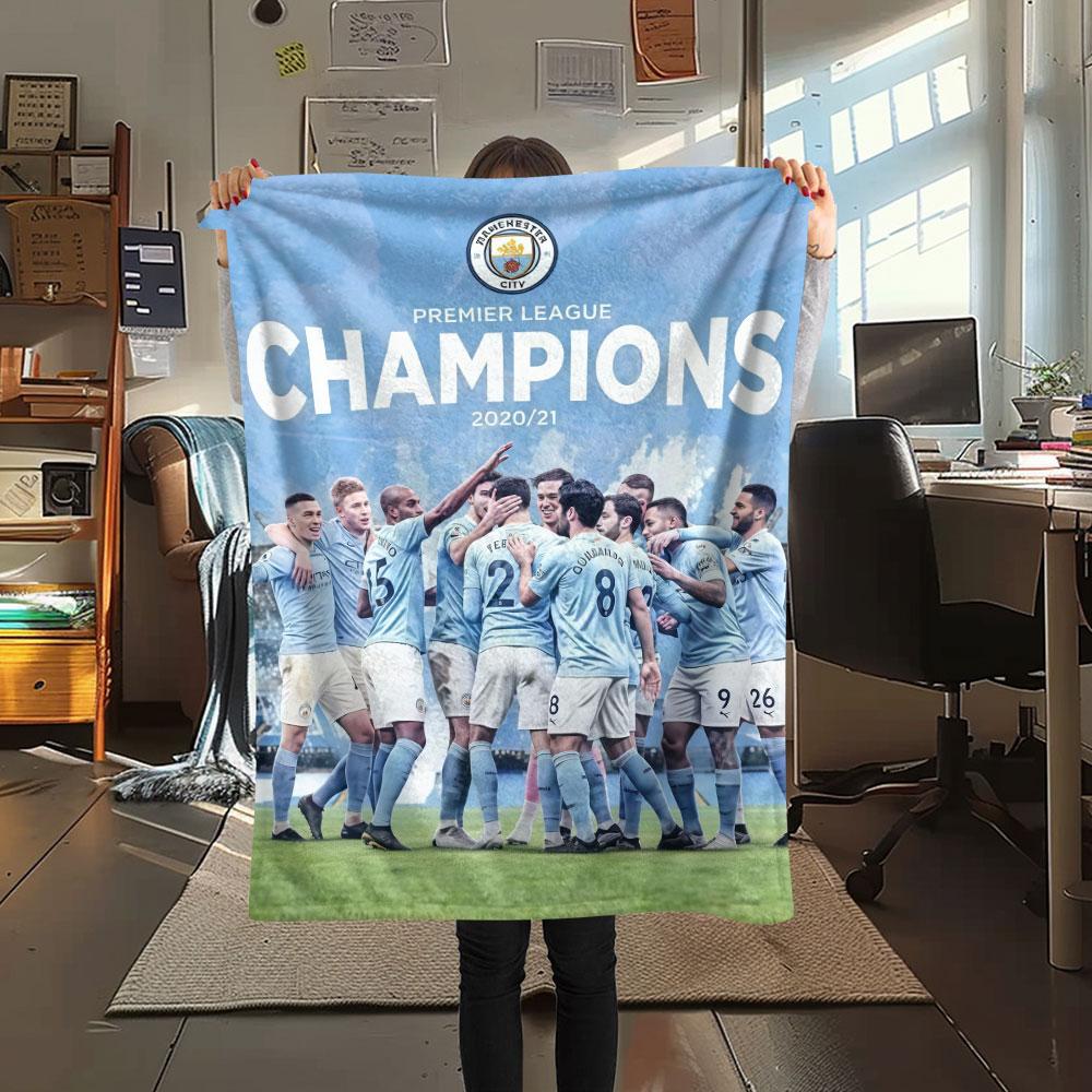 Royal MCFC Crown Blanket, High quality Comfortable for All Seasons, Home Decor, Warmth and Comfort