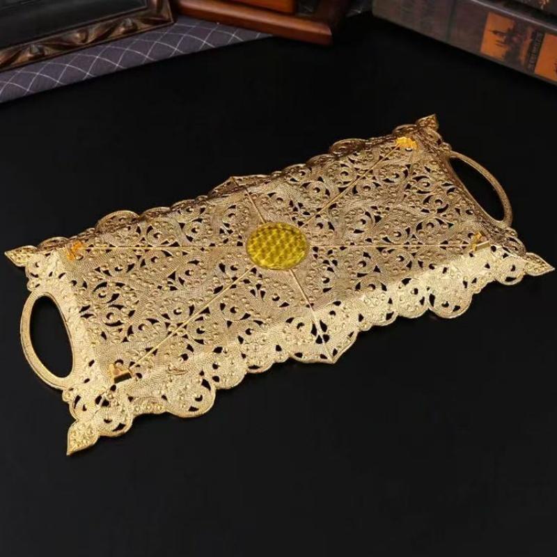 Hollow-Carved Design Metal Cake Tray With Rectangular Plate Hand Held Golden Food Fruit Tray For Home Wedding Decoration 33cm