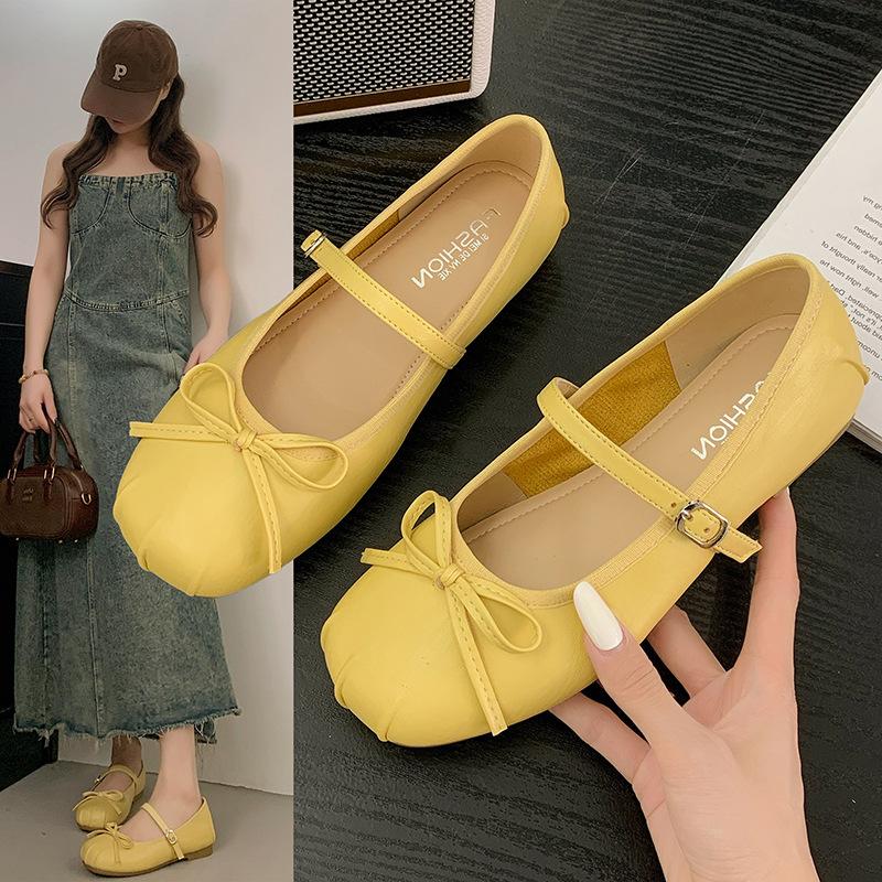 Korean version of flat bottom one-word belt Mary Jane small leather shoes women's 2025 new summer square head pleated bow versatile single shoes