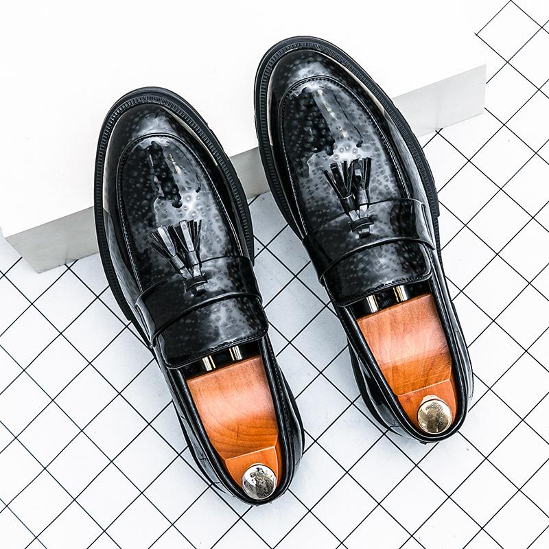 Fashion Stylish Leather Man Loafers Soft Thick Bottom Mens Casual Shoes Thick Sole Slip-on  Footwear Leisure Walk Business Dress Shoes