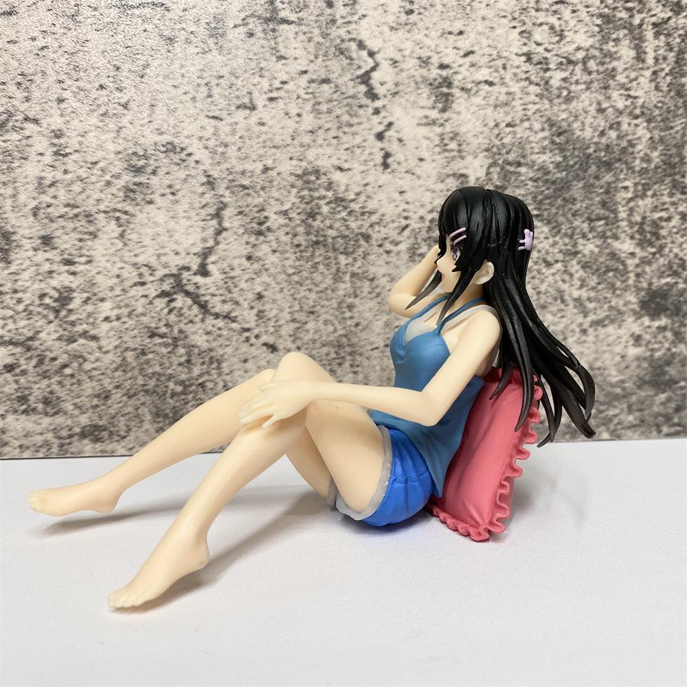Figura de Anime Sakurajima Mai 9CM PVC Posição Sentada Roupas Caseiras Suspensórios Azuis Shorts Modelo Figura de Ação Brinquedos Coleção