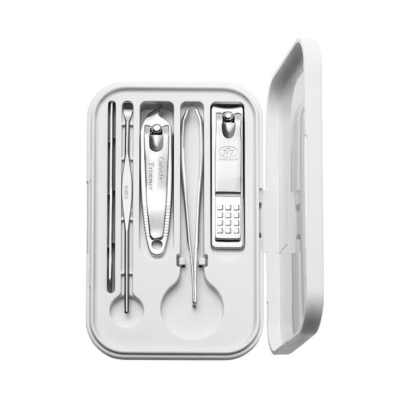 THREE SEVEN 5-Piece Manicure Set