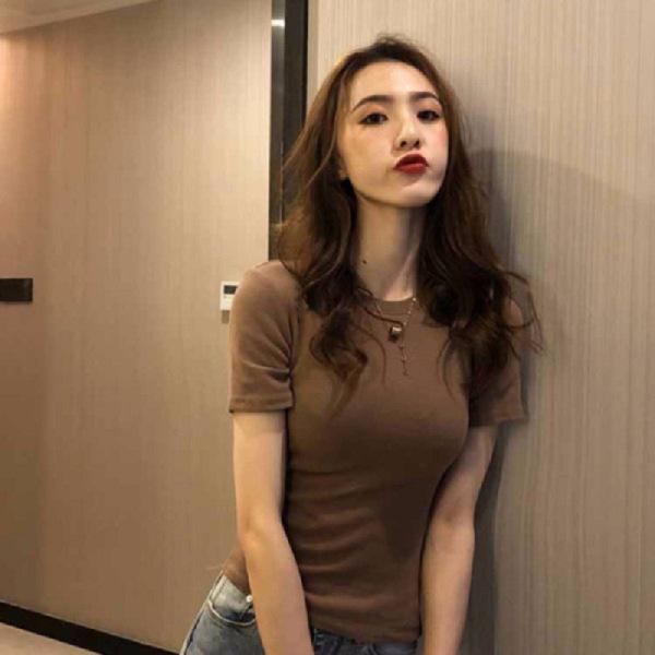 Women's Slim Fit Solid Color Short-Sleeve Round Neck T-Shirt - Korean Summer Style