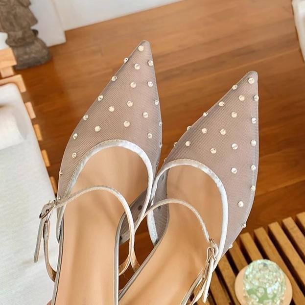 Traubenmutter im gleichen Stil, vielseitiges Heißdiamant-Temperament, kleines spitzes Netzgarn, atmungsaktiver 6 cm dünner Absatz, leere Sandalen für Frauen im Sommer