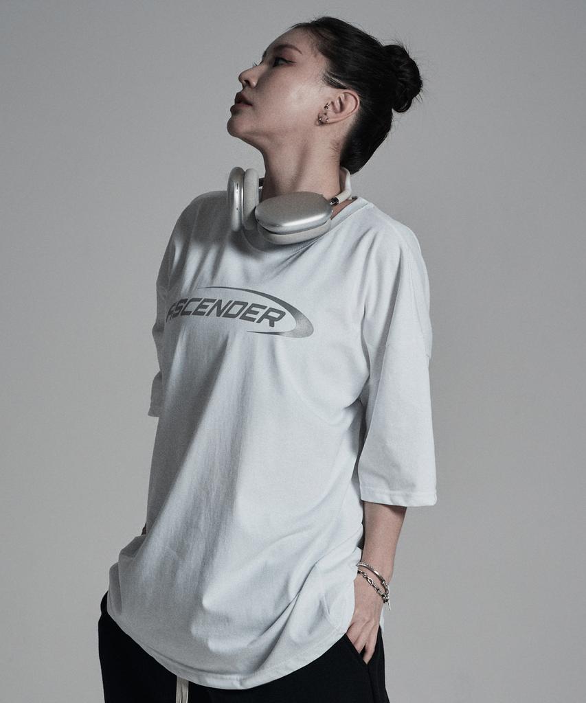 Eosendeo (Reflective) Ascending Logo Oversized Short Sleeve [White]