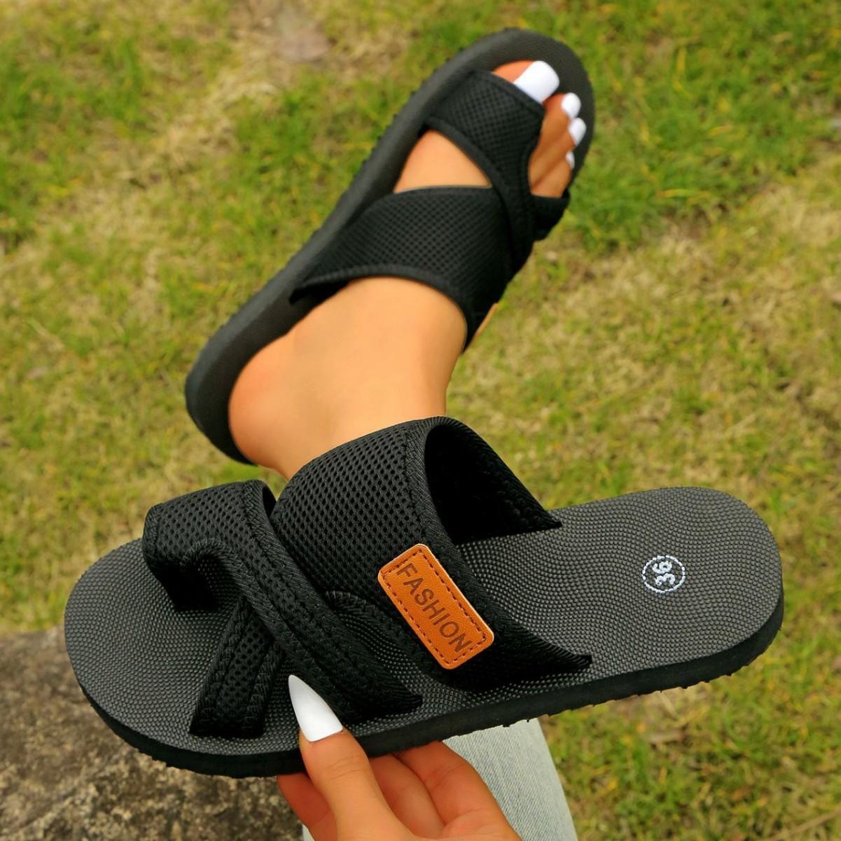 

Light foam sole foreign trade large size slippers women s wish2025 European and American flat bottom casual cover toe beach sandals women s shoes 43 темно-коричневого